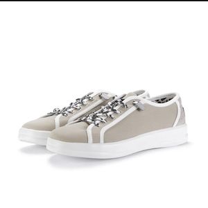 Hey Dudes Womens Karina Joy Sand Size 8